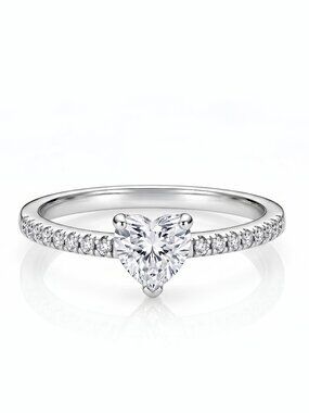 Dainty Heart Ring, Charmed Aroma